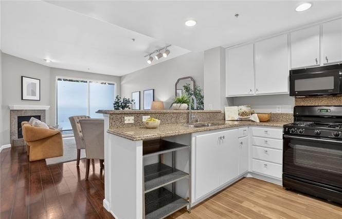 160 South Hudson Avenue, Unit 111 - Photo 7 of 19