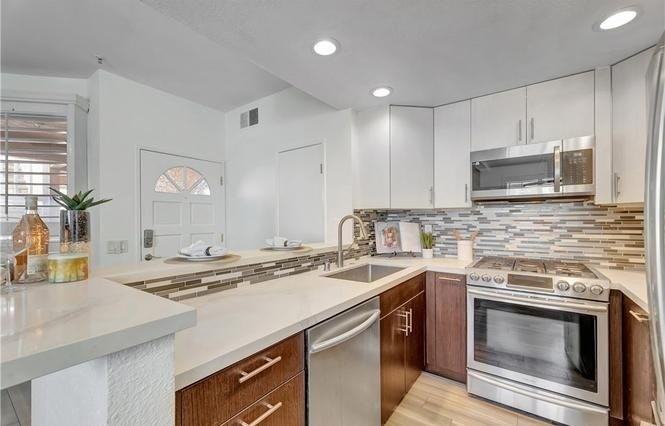 2000 Pacific Coast Highway, Unit 203 - Photo 3 of 19
