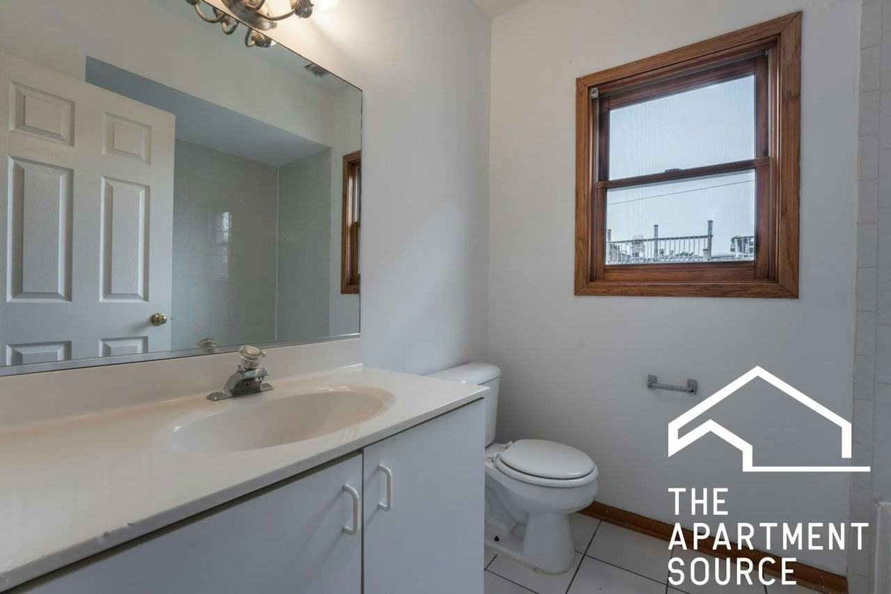 1945 West Crystal Street, Unit 2 - Photo 6 of 11