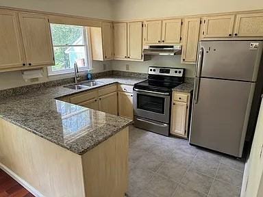 232 Rosehaven Drive - Photo 4 of 9