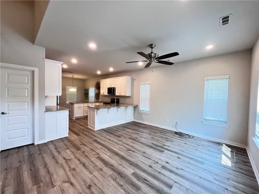 1452 W Sligo St - Photo 3 of 24