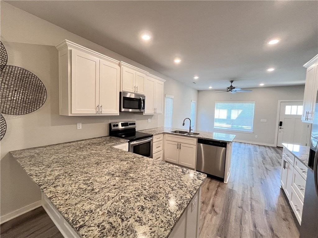 1452 W Sligo St - Photo 7 of 24
