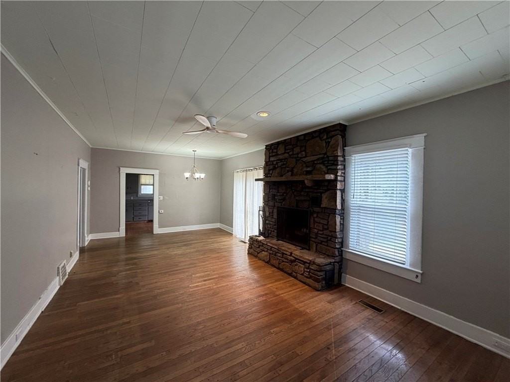 21 N Locust Ave - Photo 2 of 7