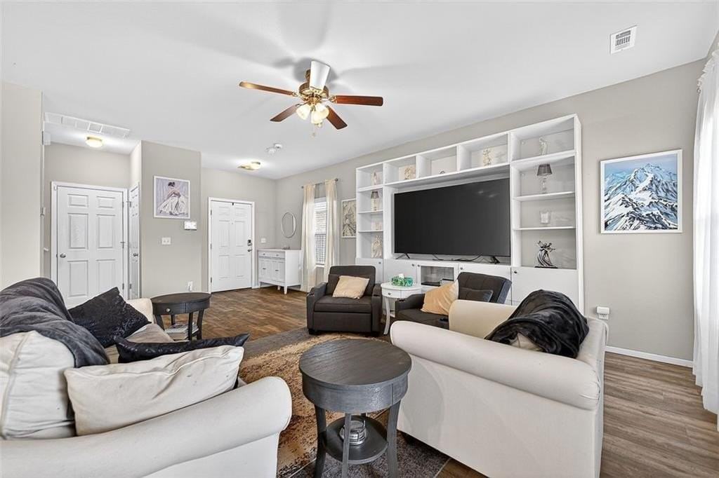 303 Poppy St - Photo 4 of 21