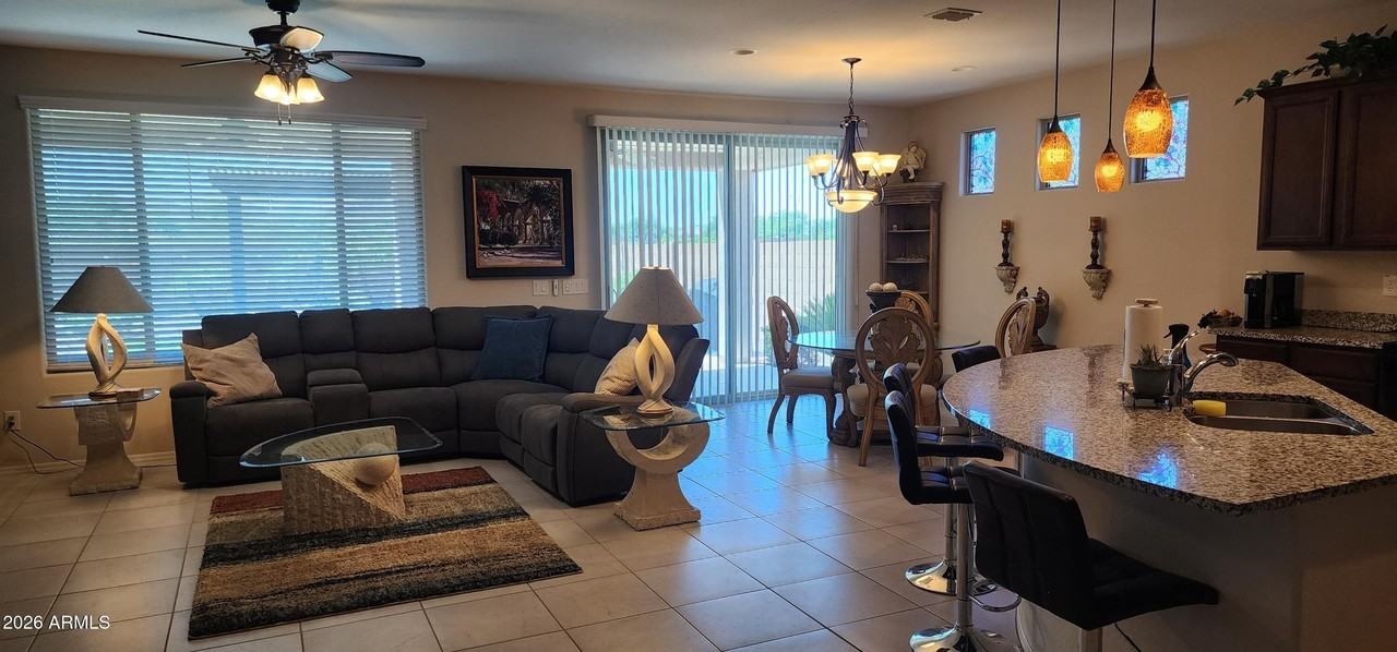 26237 W Matthew Dr - Photo 4 of 25
