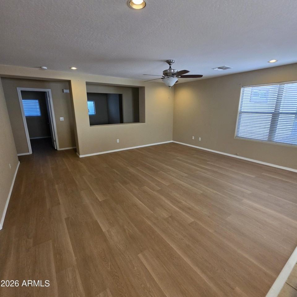 18418 W Westfall Way - Photo 5 of 25