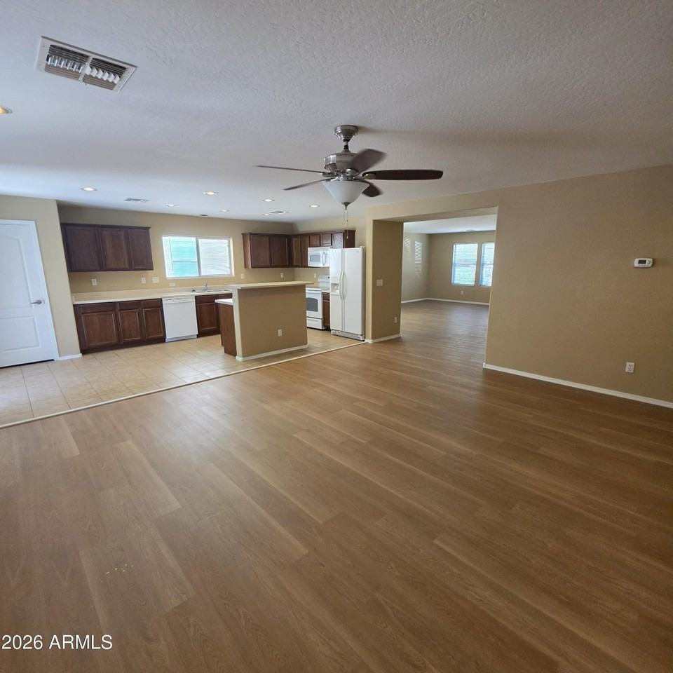 18418 W Westfall Way - Photo 6 of 25