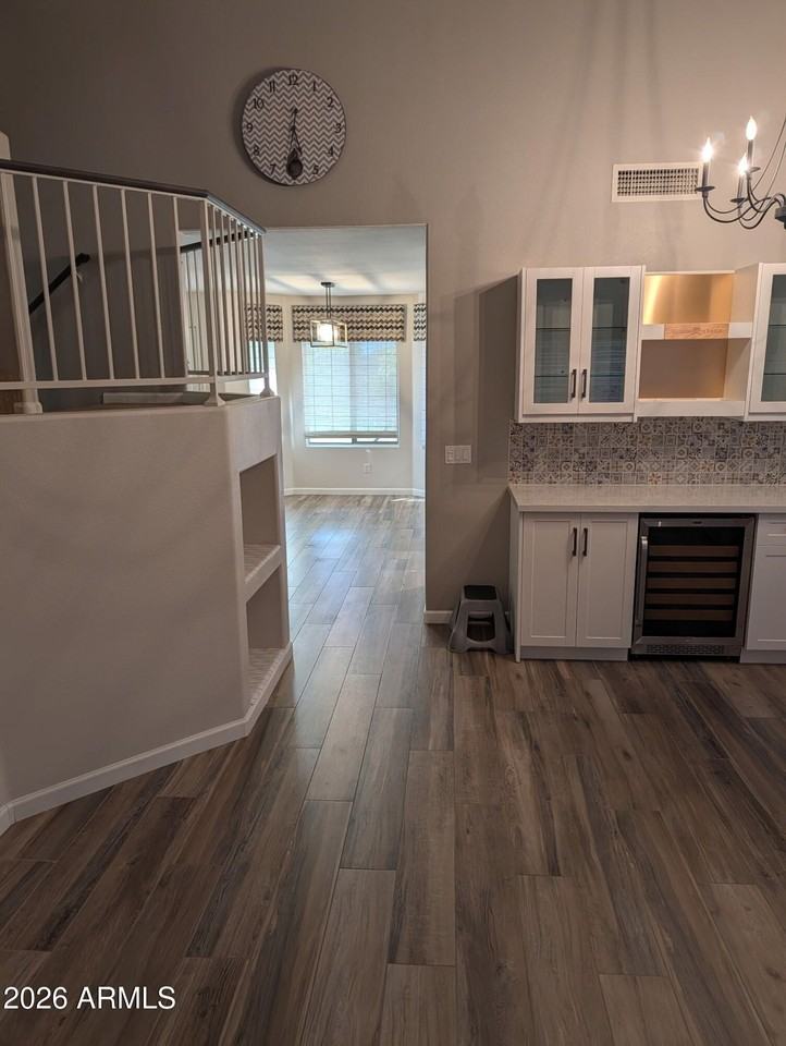 3020 E Friess Dr - Photo 3 of 46