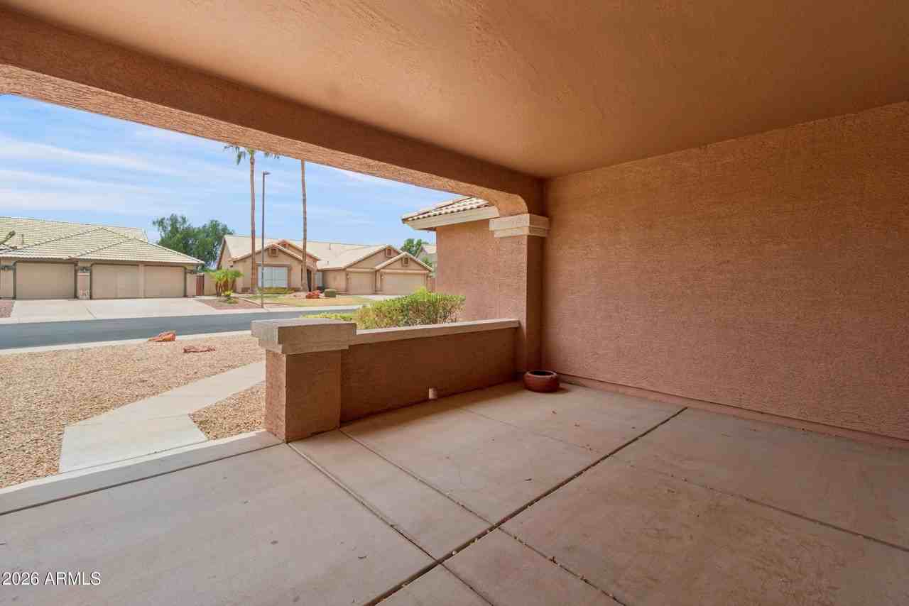 13364 W Wilshire Dr - Photo 5 of 14