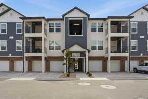 featured image of 858 N Coulsen Dr