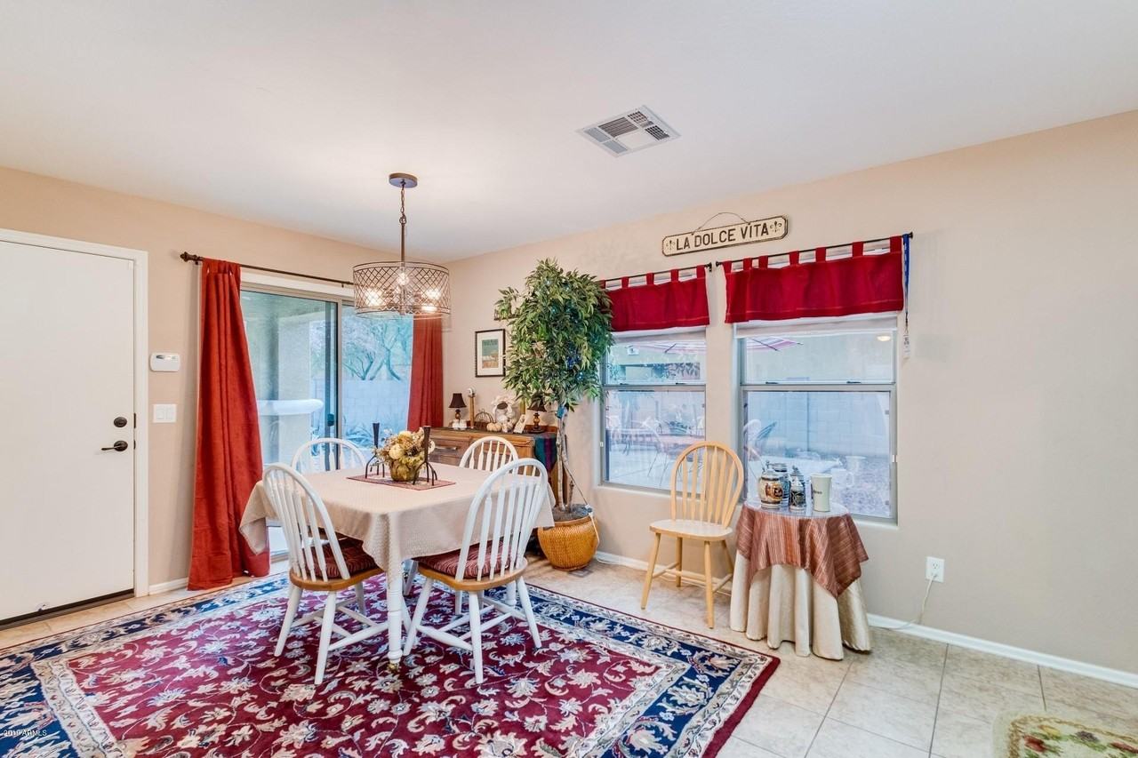 10829 W Mariposa Dr - Photo 4 of 22