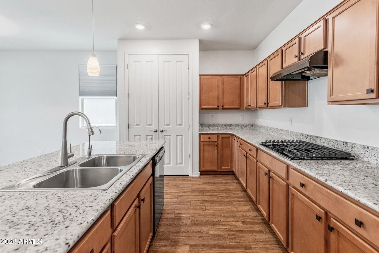 16209 W La Ventilla Way - Photo 5 of 28