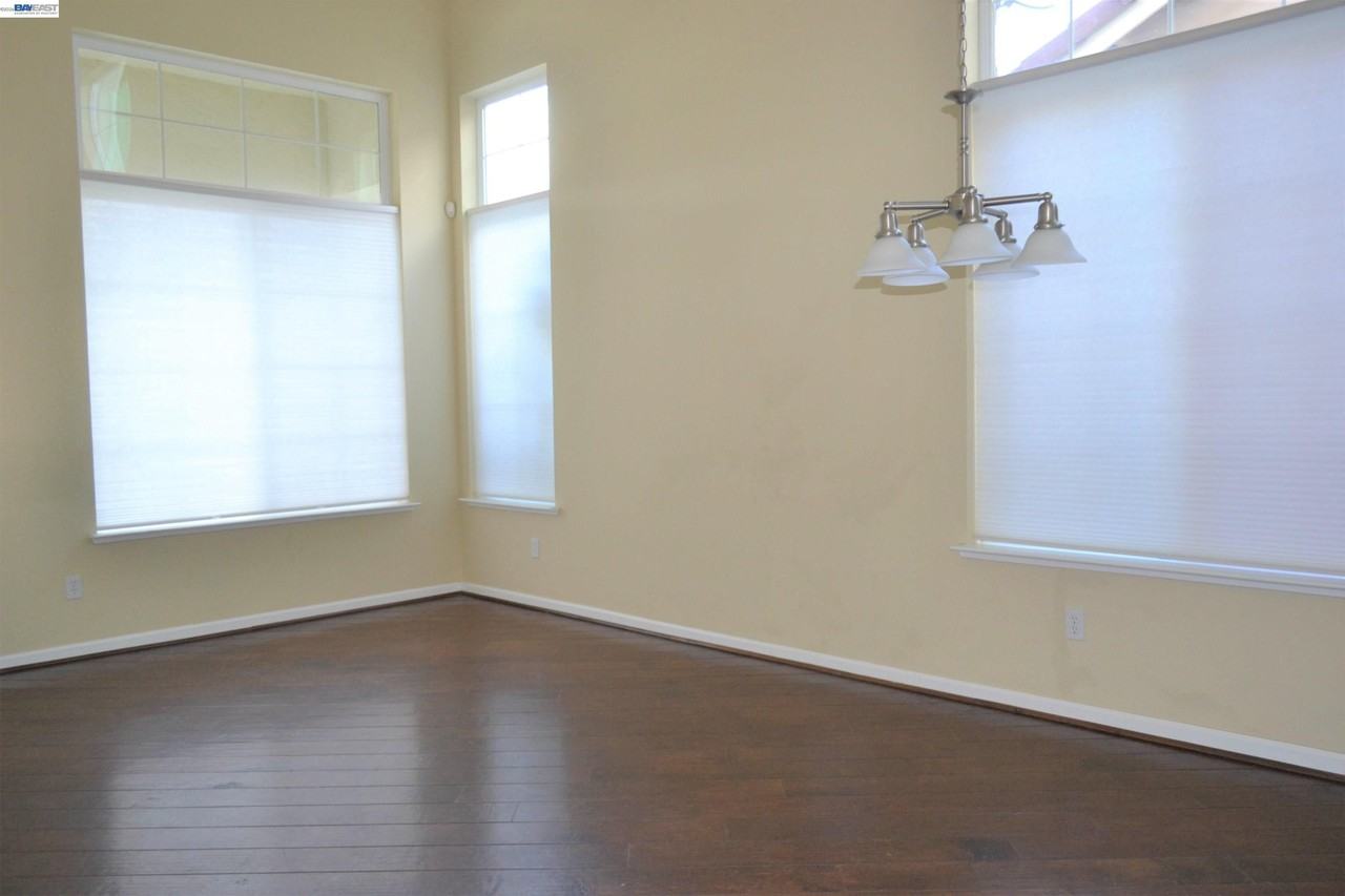 1336 Tiffany Dr - Photo 4 of 21