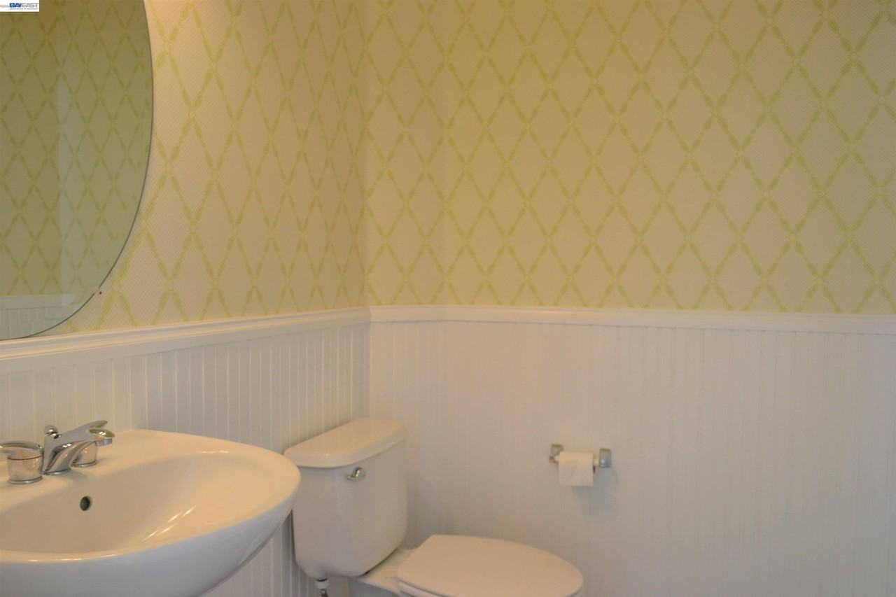 1336 Tiffany Dr - Photo 6 of 21