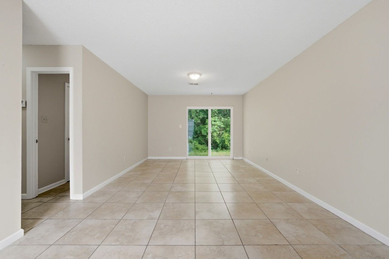 6415 Schoel Ln - Photo 3 of 26