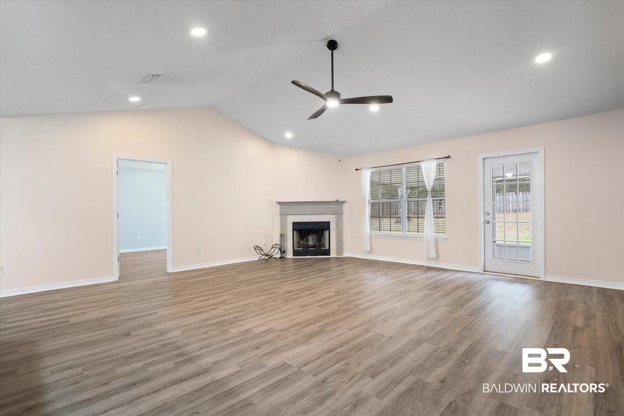 28491 Turkey Branch Dr - Photo 3 of 22