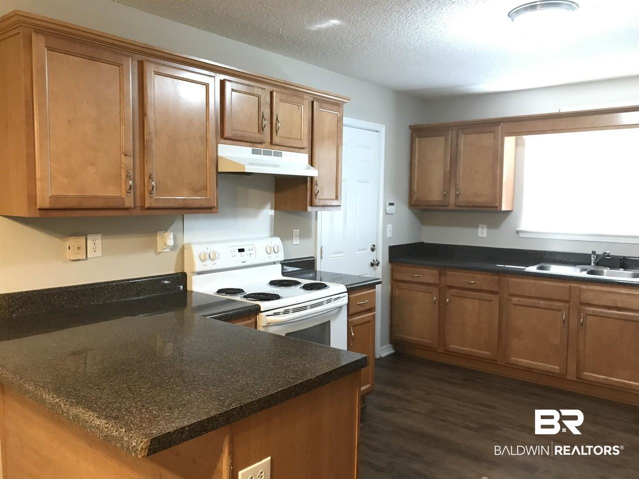25855 Argonne Dr - Photo 5 of 12