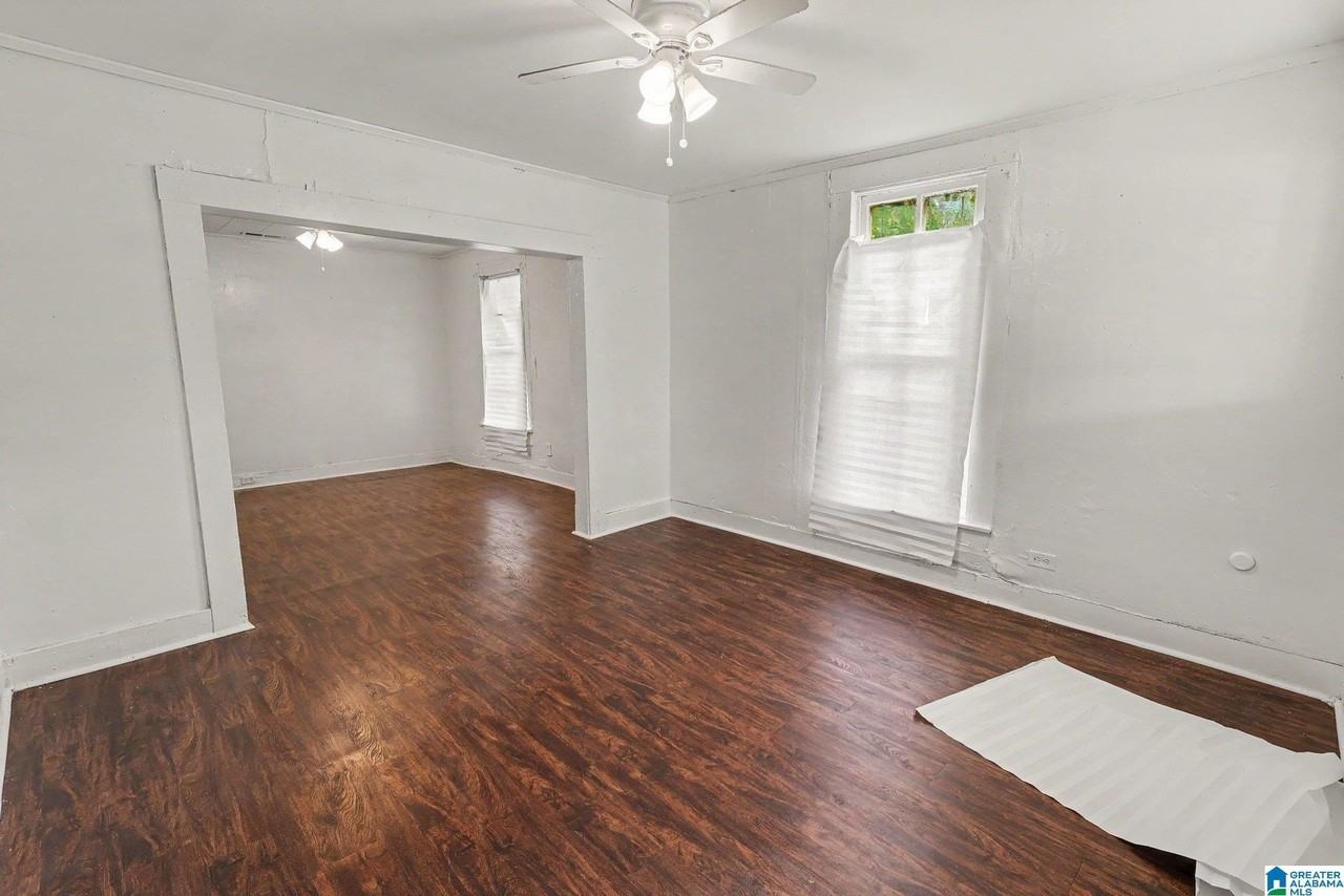 220 Avenue Z - Photo 3 of 15