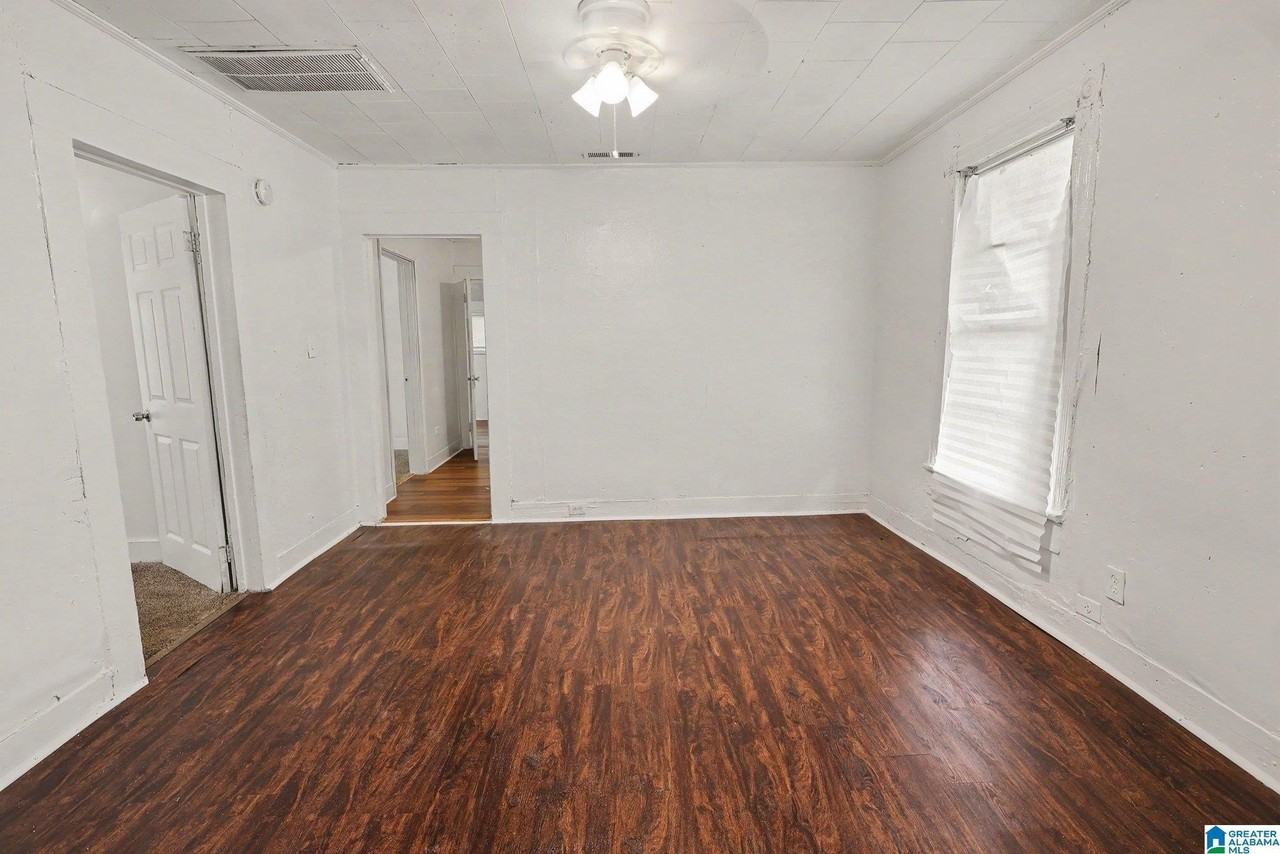 220 Avenue Z - Photo 6 of 15