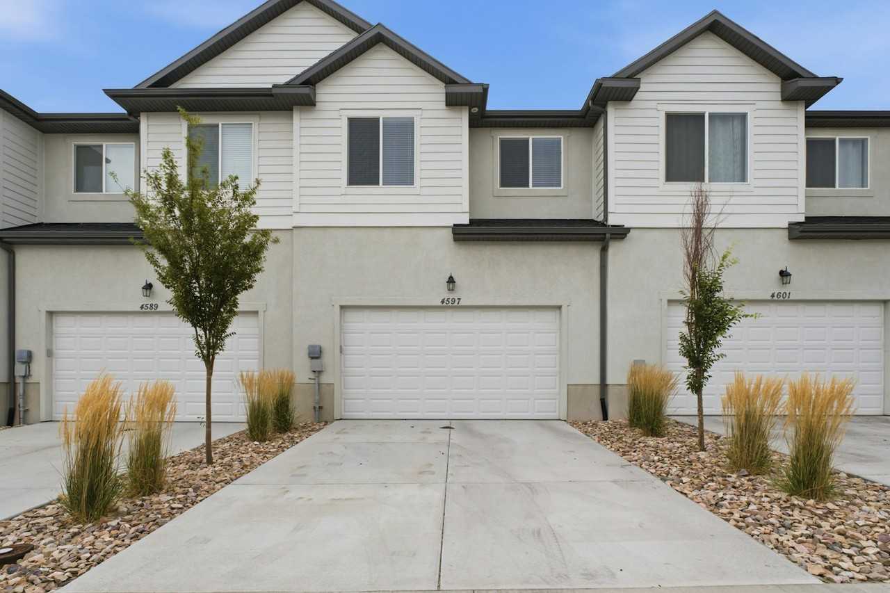 4597 Sims Peak Lane - Photo 2 of 15