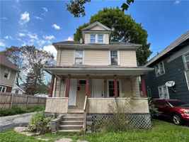 featured image of 42 Villa St #LOWER