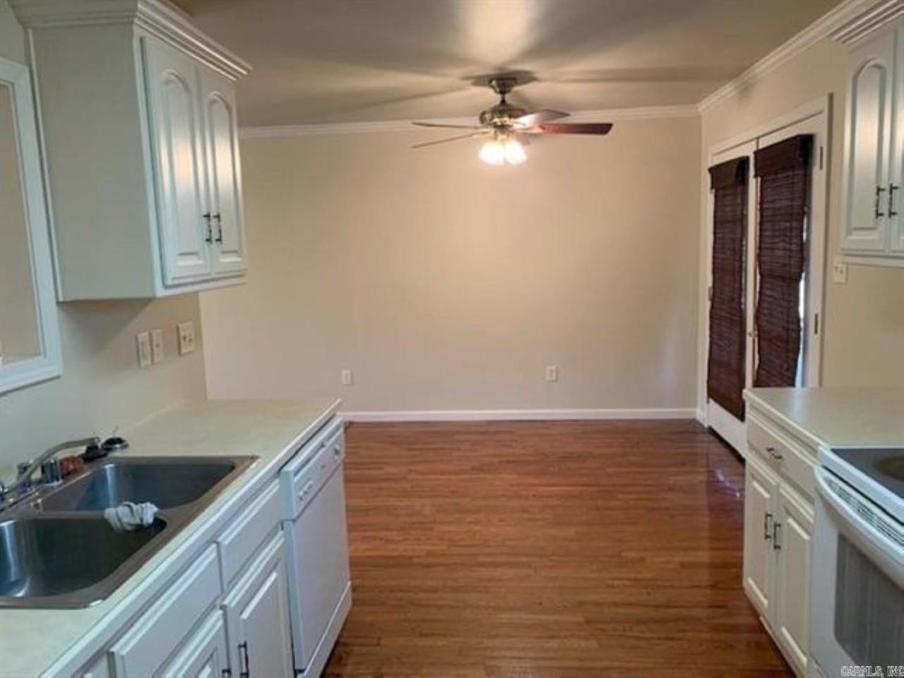 27 Broadmoor Cir - Photo 6 of 24
