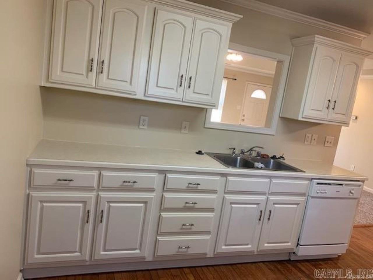 27 Broadmoor Cir - Photo 7 of 24