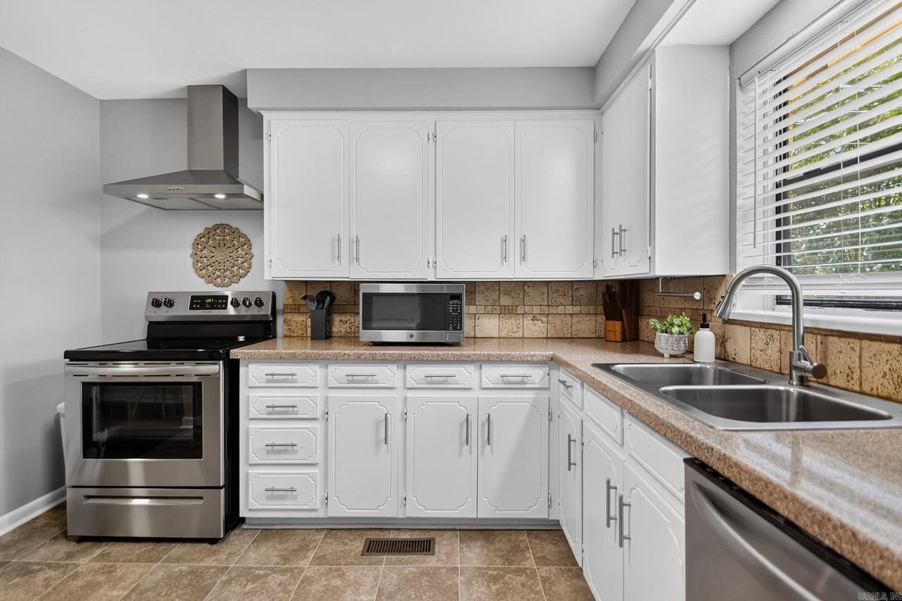 422 W K Ave - Photo 5 of 11