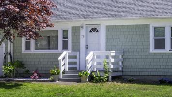 featured image of 118 Walton Ave