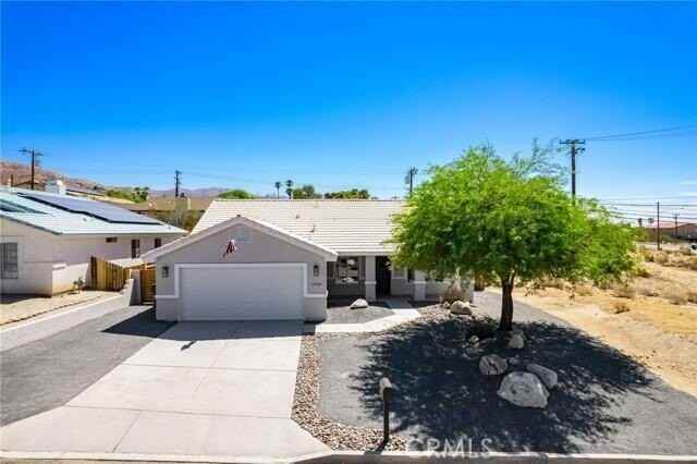 12920 Maui Way - Photo 3 of 21