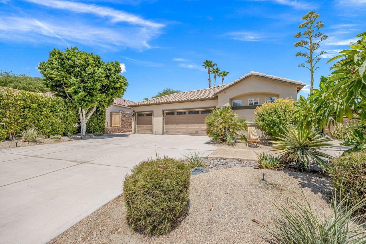 80302 Indian Springs Dr - Photo 2 of 50