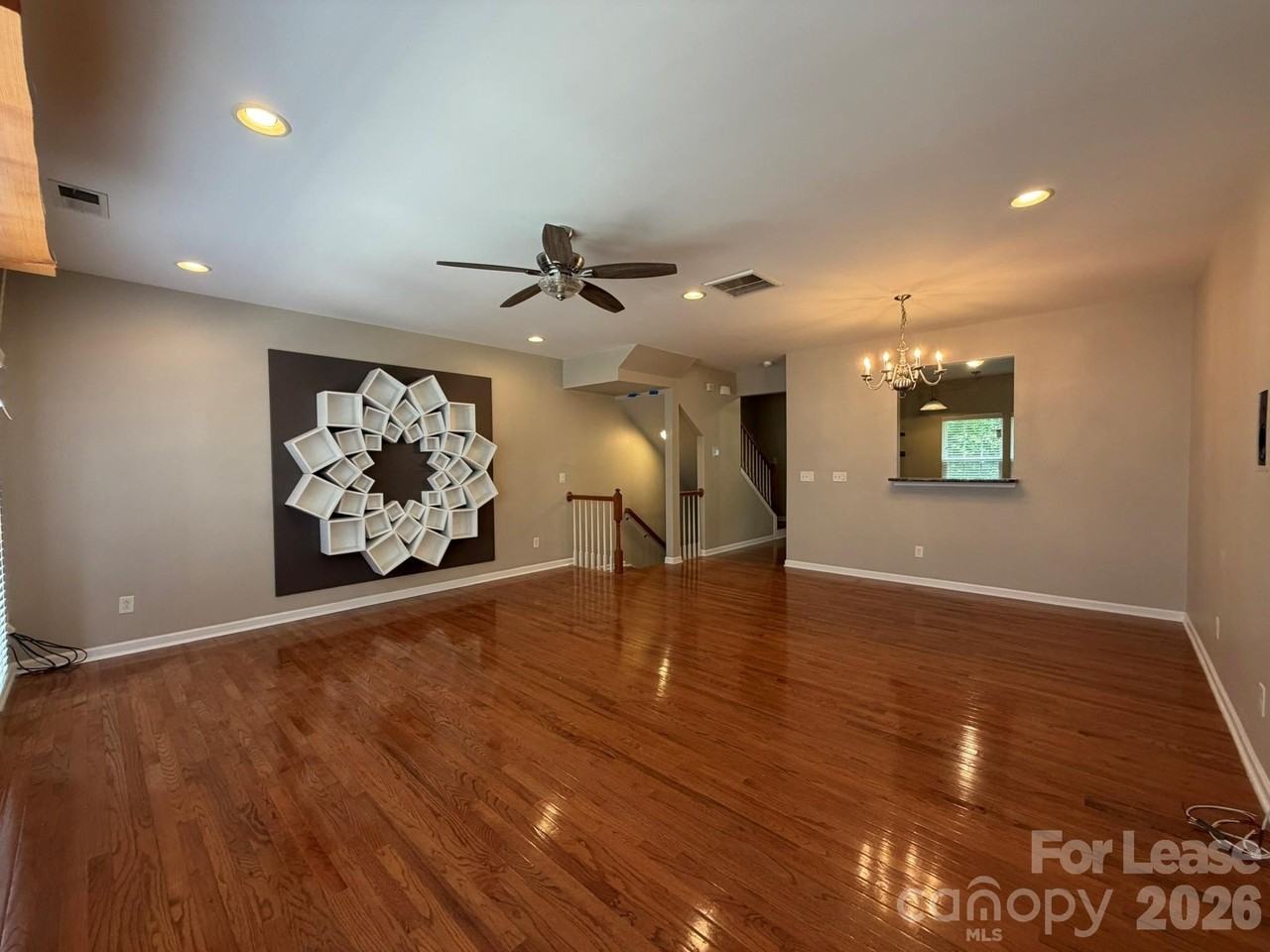 233 N Irwin Ave - Photo 7 of 20