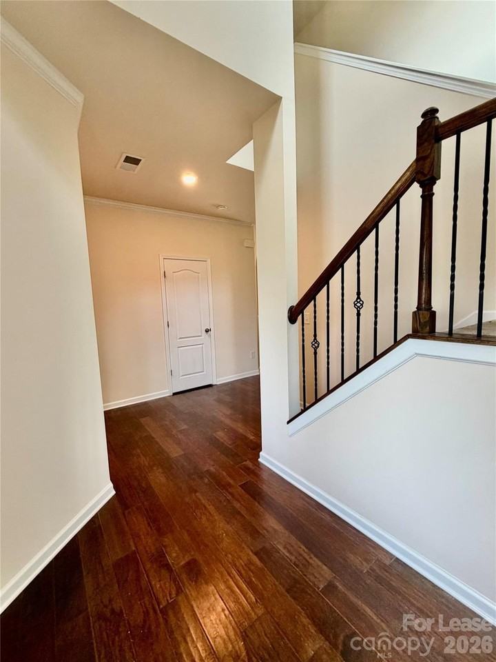 4019 Oakmere Rd - Photo 2 of 34