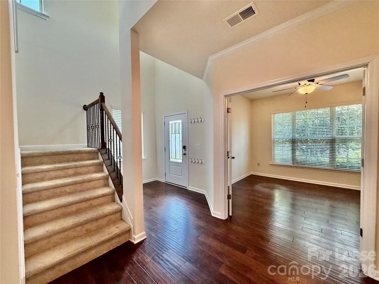 4019 Oakmere Rd - Photo 3 of 34