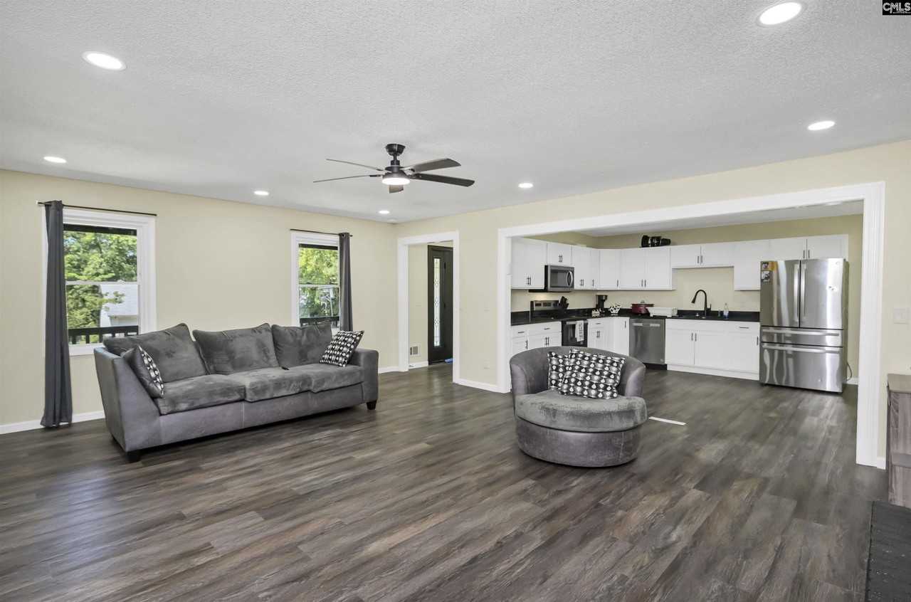 119 Wychwood Rd - Photo 6 of 40
