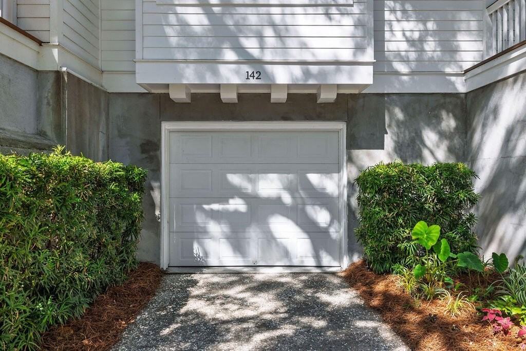 142 Wappoo Creek Dr #9 - Photo 3 of 31