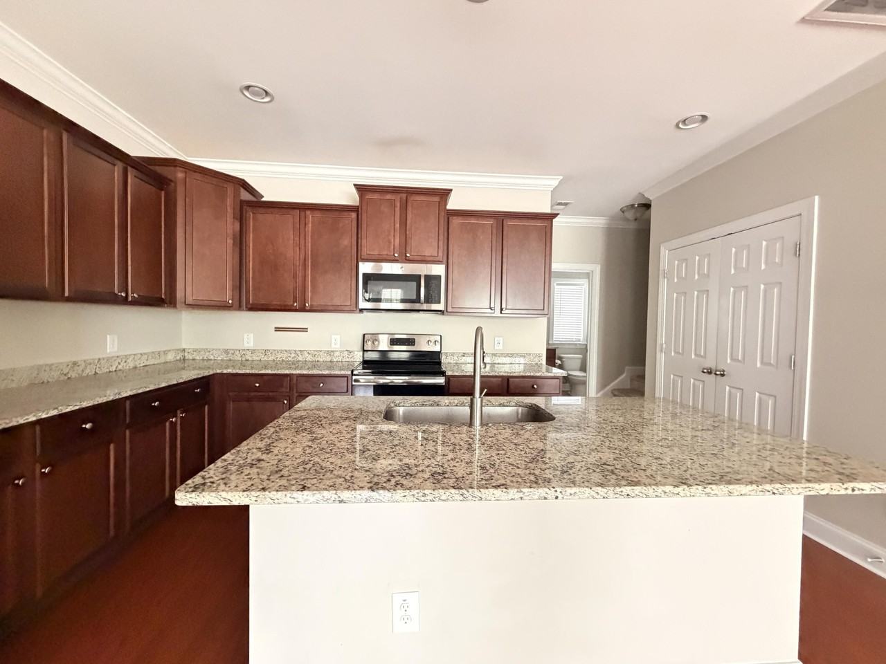 4217 Scharite St - Photo 7 of 25