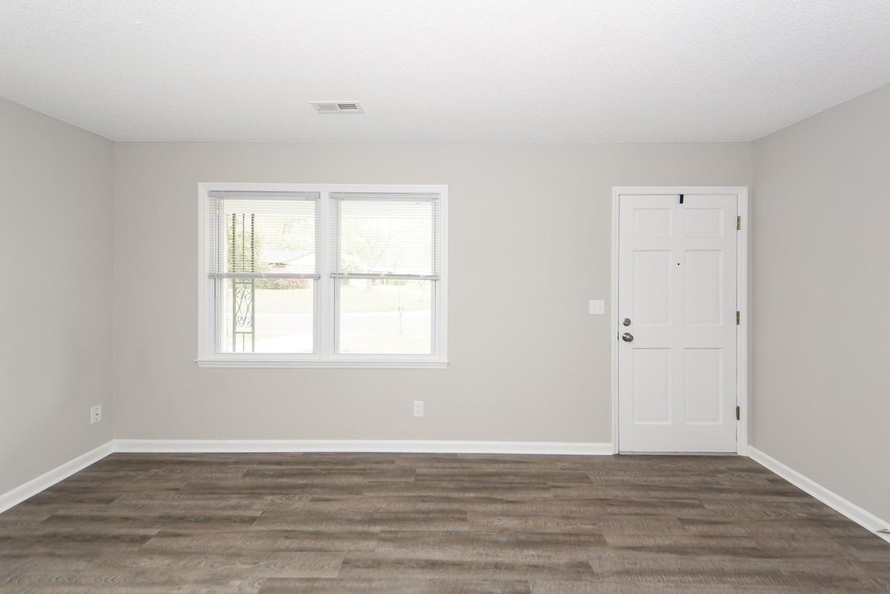 11 Kenilworth Rd - Photo 5 of 32
