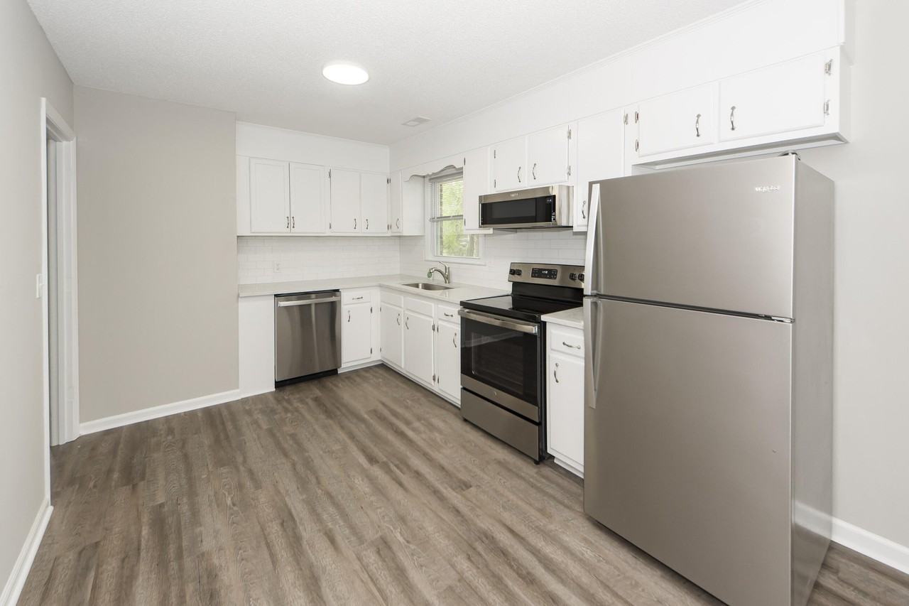 11 Kenilworth Rd - Photo 7 of 32
