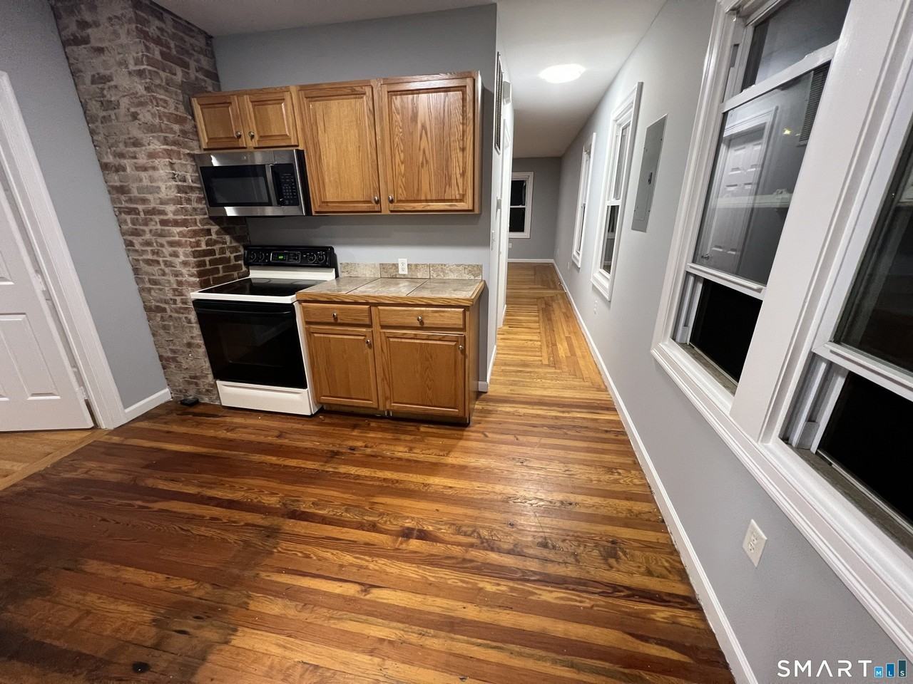 39 Lander St #2ndFL - Photo 7 of 21