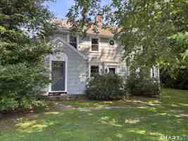 featured image of 119 Old Boston Post Rd #2ndFL