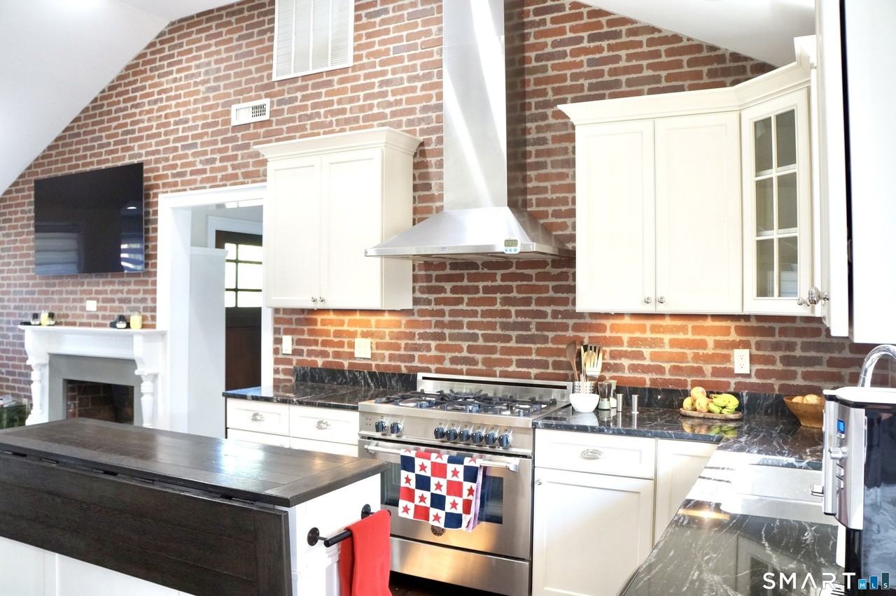 68 Granville St - Photo 5 of 28