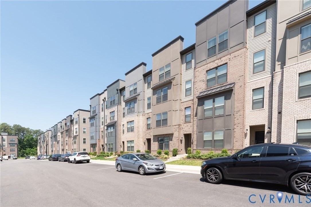 2747 St Elias Dr #B - Photo 4 of 35