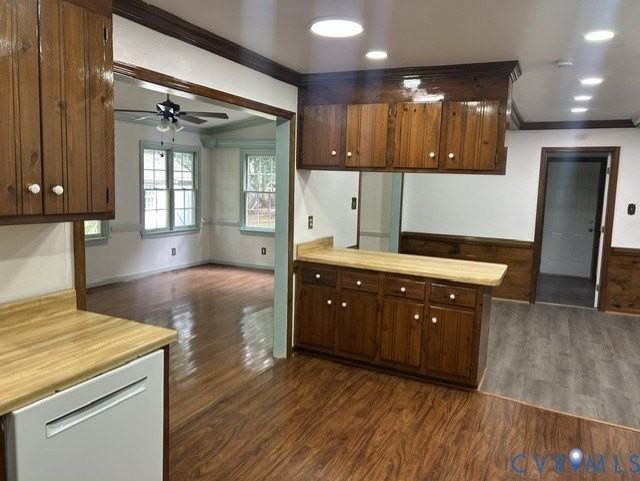 2400 Wildercroft Rd - Photo 7 of 17