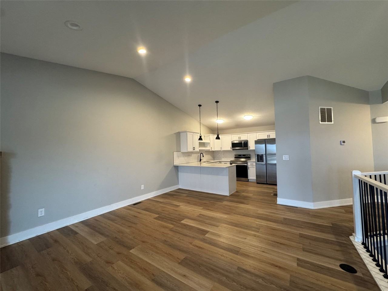 103 N Oak Park Ave #A - Photo 2 of 8