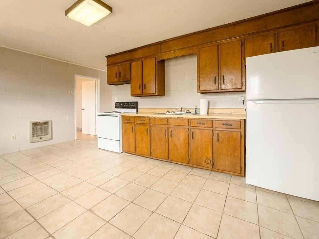 200 Old Praters Mill Rd Ne #A - Photo 6 of 9