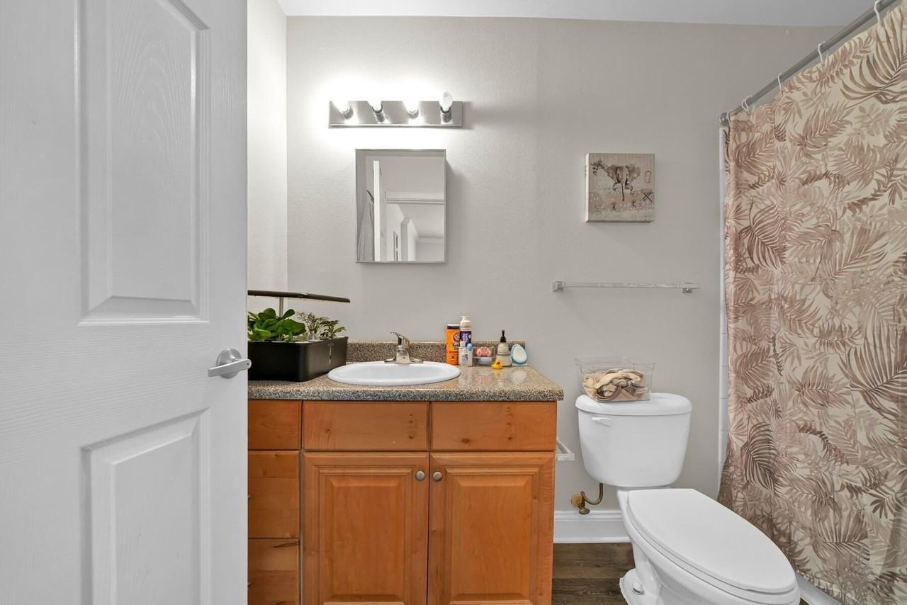 562 Wingspan Way - Photo 7 of 12