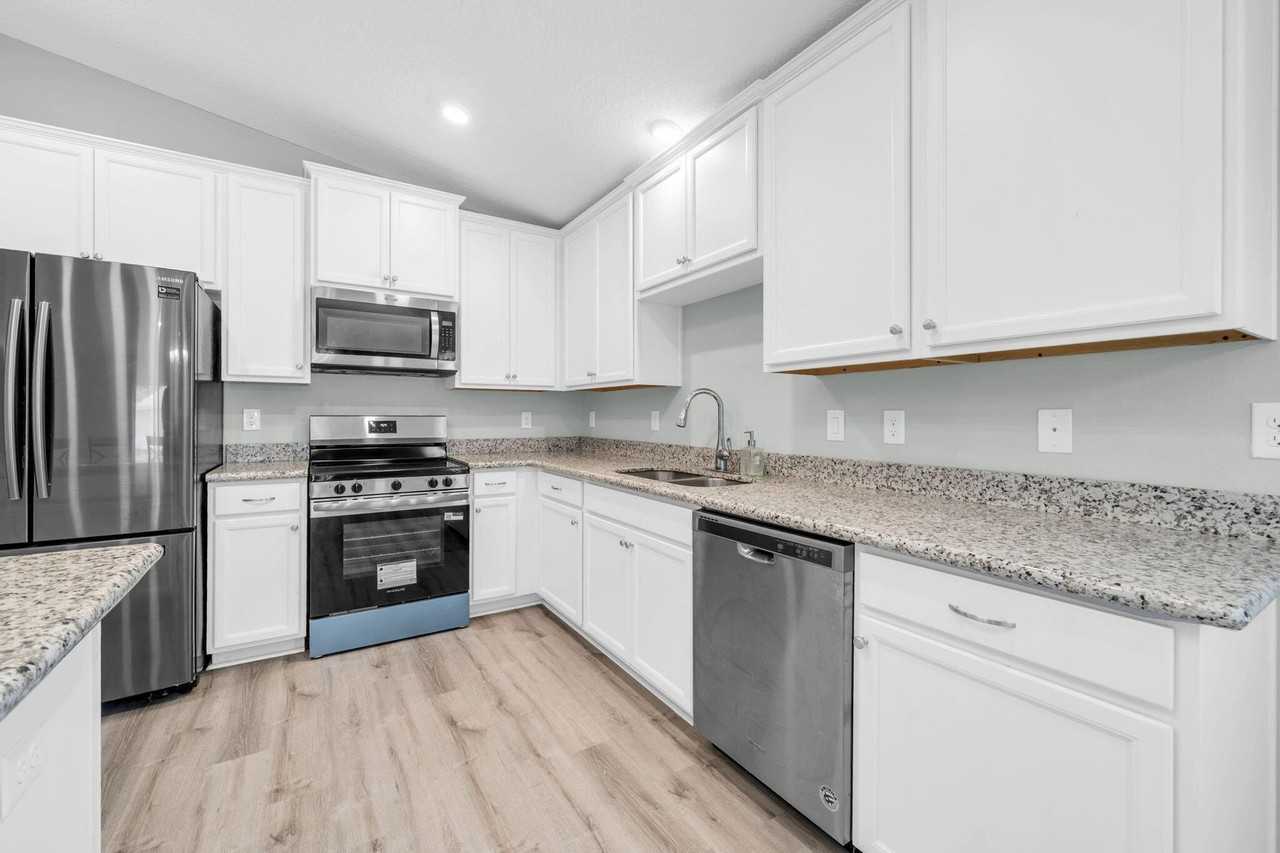 234 Marquis Way - Photo 3 of 35