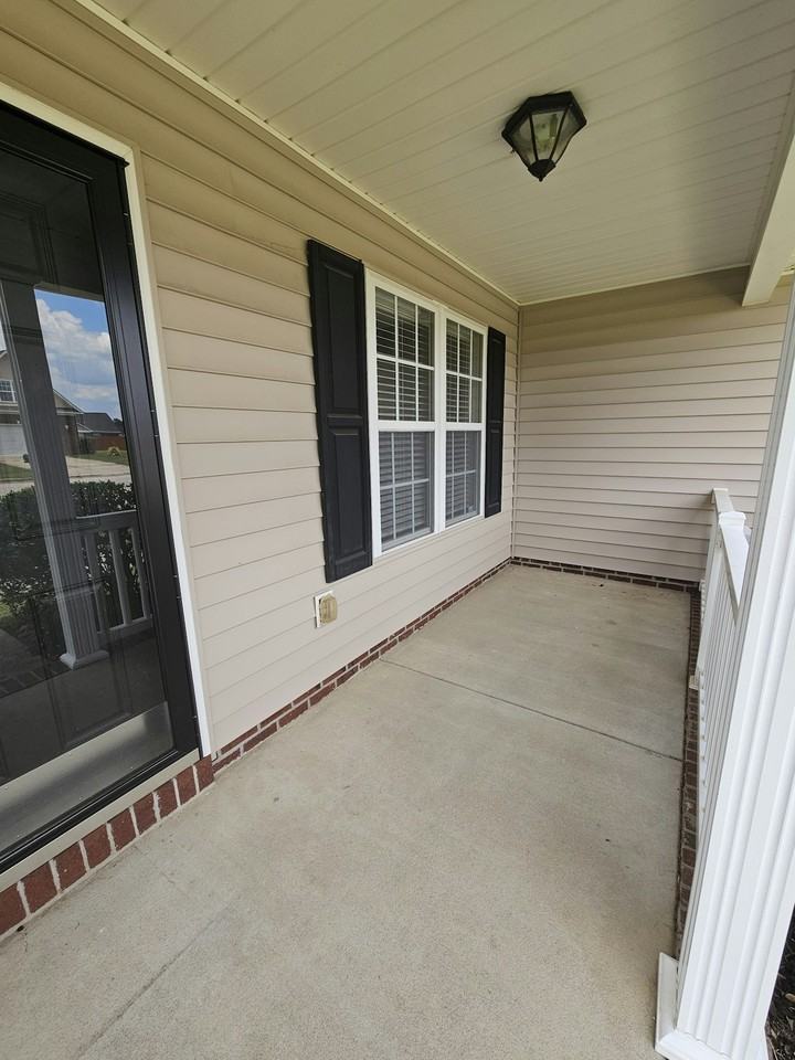 389 Ivywood Lane - Photo 3 of 50