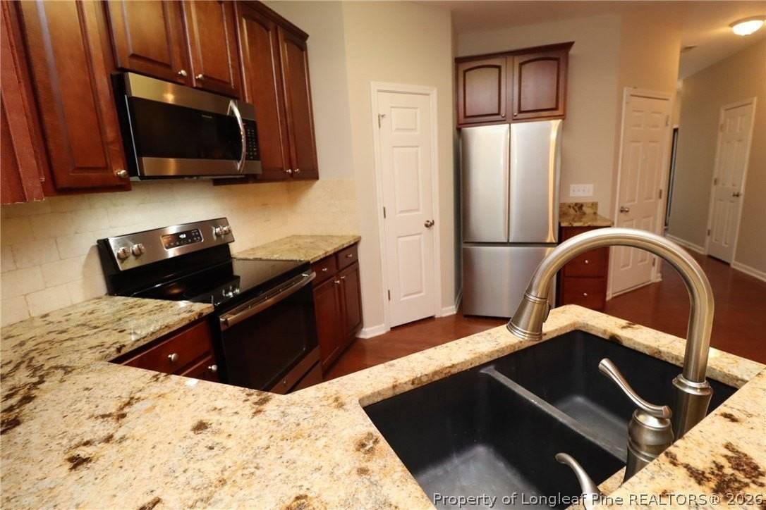 2935 Winding Waters Way - Photo 6 of 38